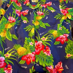 KY’s Hawaiian shirt. Short sleeve